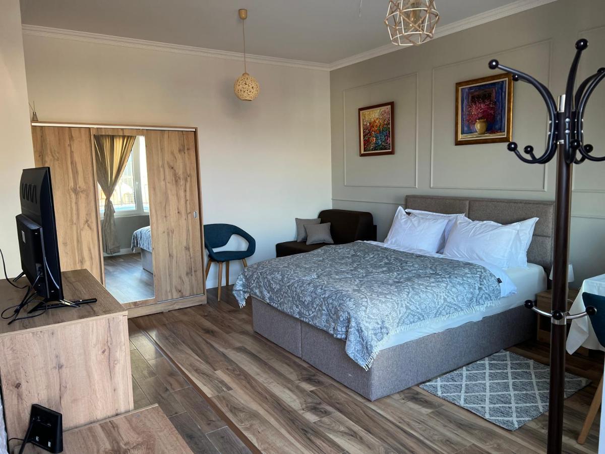 Elegant And Cozy Room Araks Kostinbrod エクステリア 写真